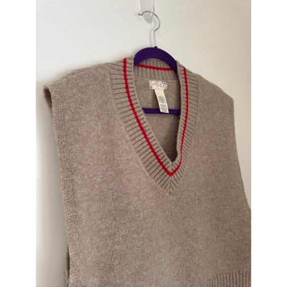 Free People India Tassel Knit V-Neck Sweater Vest in Taupe with Red Stripes-OS - Picture 6 of 8